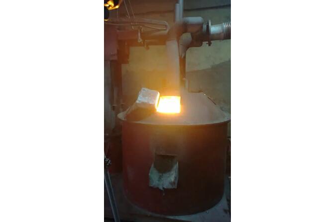 電弧爐冶煉現場視頻